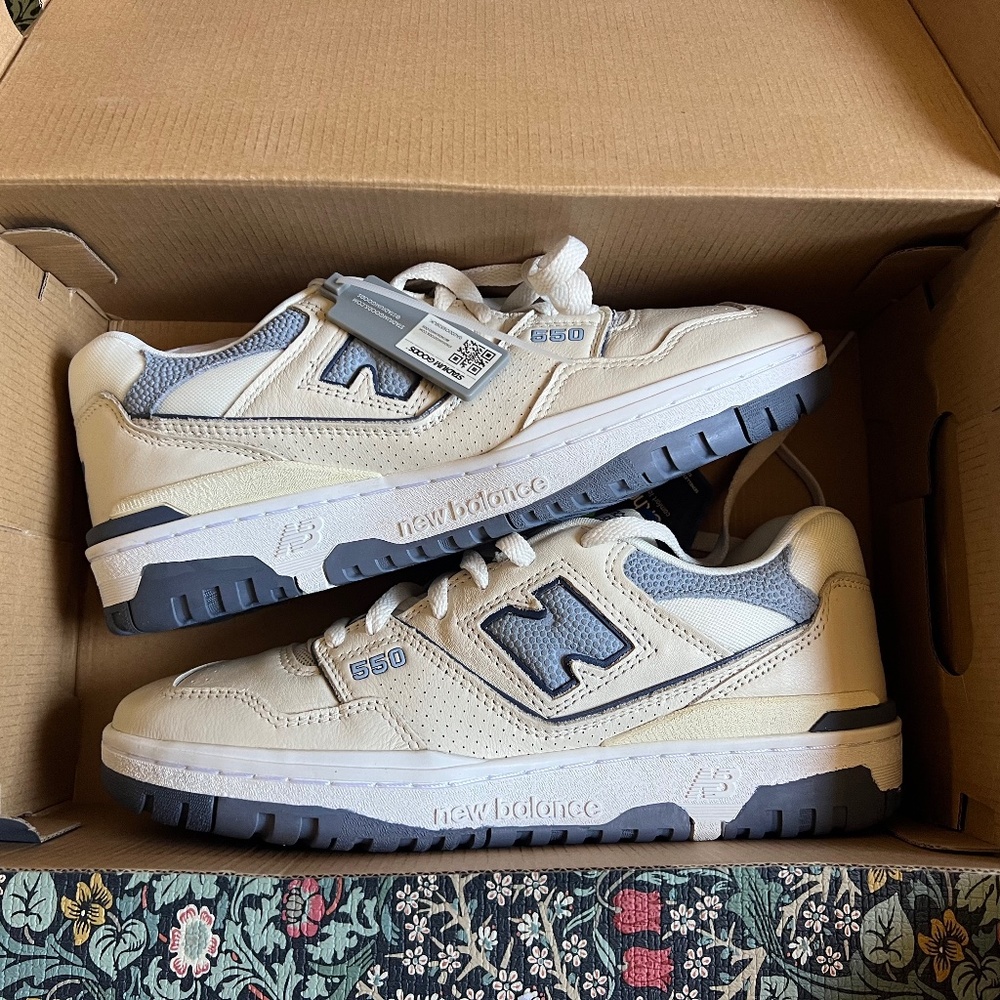 NEW NewBalance BB550